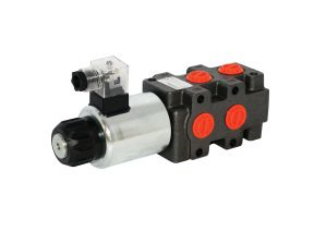 Picture of DIVERTOR VALVE SOLENOID 24V D/A 1/2'' 6 PORT